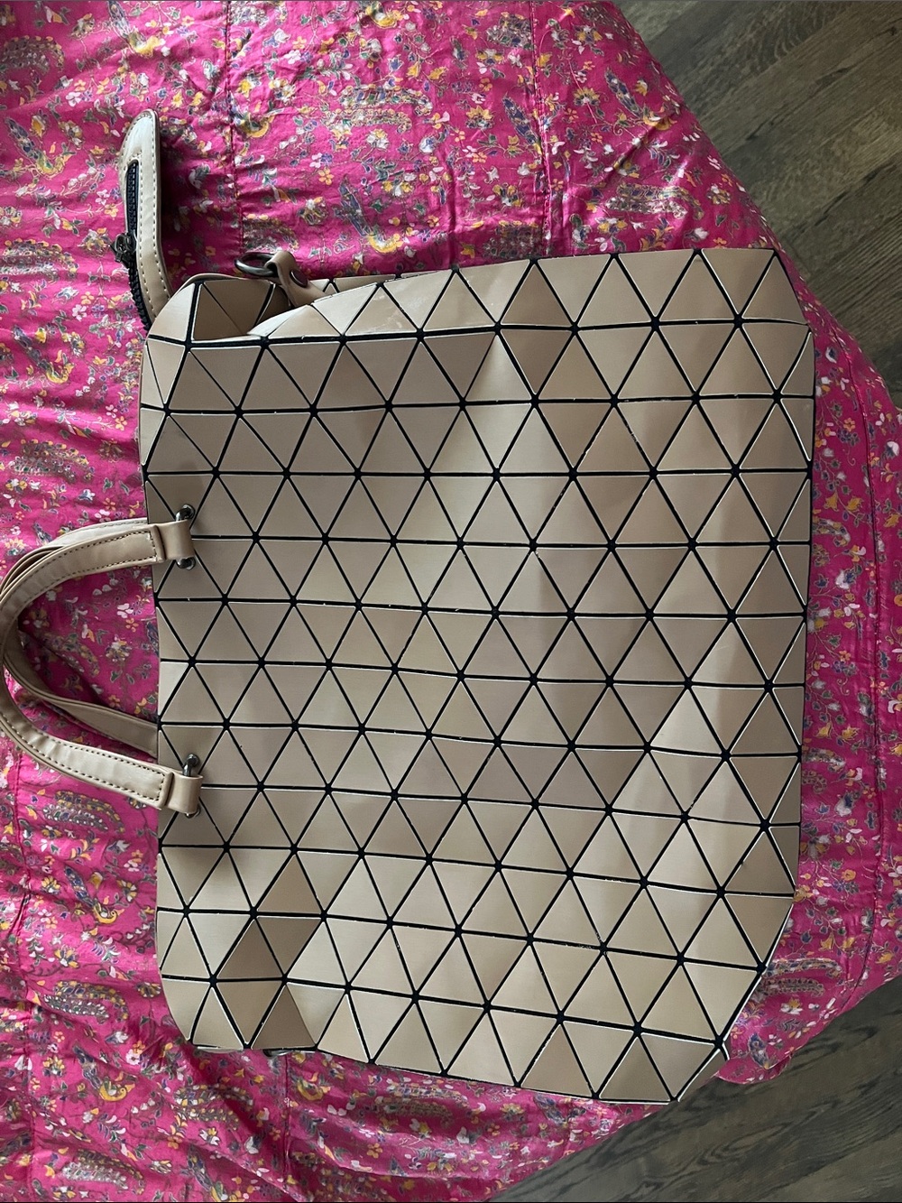 Bao bao Geometric Beige Tote Bag - Modern Women's Shoulder Bag final sale